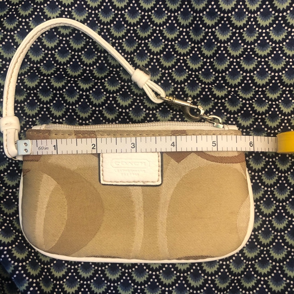 Coach Wristlet Signature Canvas